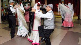 La Comunidad pone en marcha una Escuela de Chotis para preservar la tradición