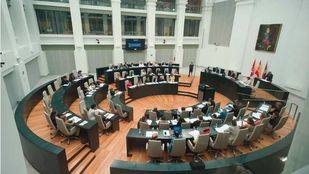 Los concejales que hagan declaraciones injuriosas contra las víctimas tendrá que dimitir