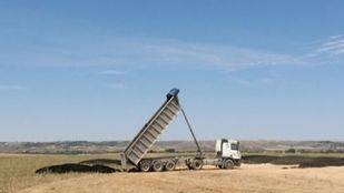 El PSOE denuncia que toneladas de lodos de las depuradoras Sur y Butarque se tirán al campo sin pasar por secado térmico