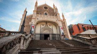 Denuncian una misa de exaltación del Franquismo en Los Jerónimos