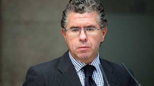 La Guardia Civil requisó cuatro coches al socio de Granados, entre ellos un Mercedes dorado