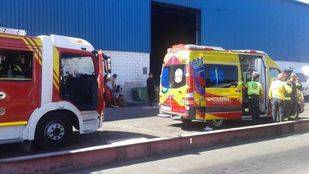 Dos heridos graves al explotar una bombona de butano en una chatarrería