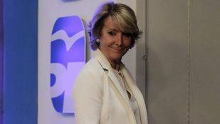 Aguirre celebra el archivo de la querella de Podemos contra ella