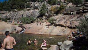 La prohibición del baño en La Pedriza se mantiene este verano