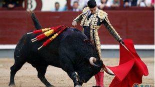 San Isidro: oreja de mucho peso para un Talavante, artista, valeroso… y herido