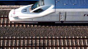 Renfe refuerza con 6.000 plazas el AVE Madrid-Málaga en el primer fin de semana de Feria