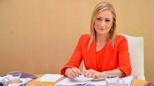 Cifuentes se enorgullece de las "50 medidas cumplidas en dos meses" al frente del Gobierno
