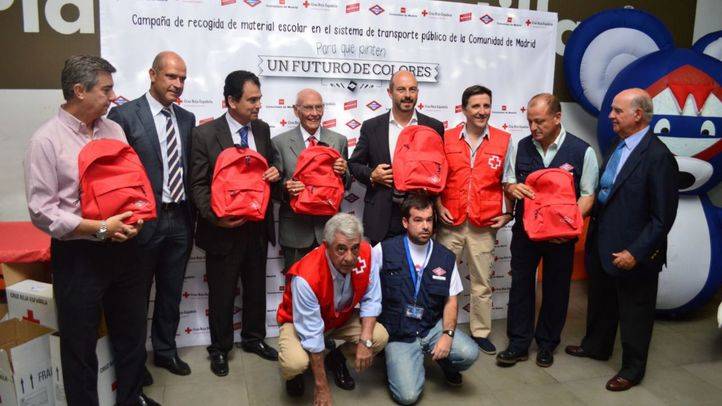 Campaña recogida de material escolar en Metro Madrid