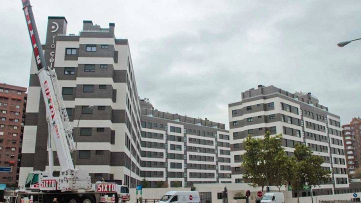 Urbanización de pisos construida en la parcela de la antigua estación de autobuses de Autores.