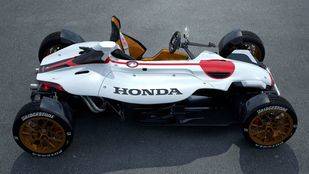 Honda Project 2&4, mitad moto, mitad coche