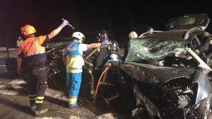 Tres fallecidos en un coche frontal entre dos vehículos en Colmenar Viejo