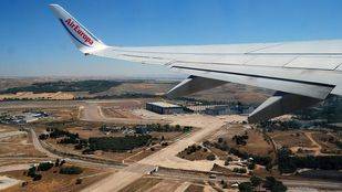 Detenidos dos británicos por sobrevolar con avionetas deportivas el Aeropuerto de Barajas