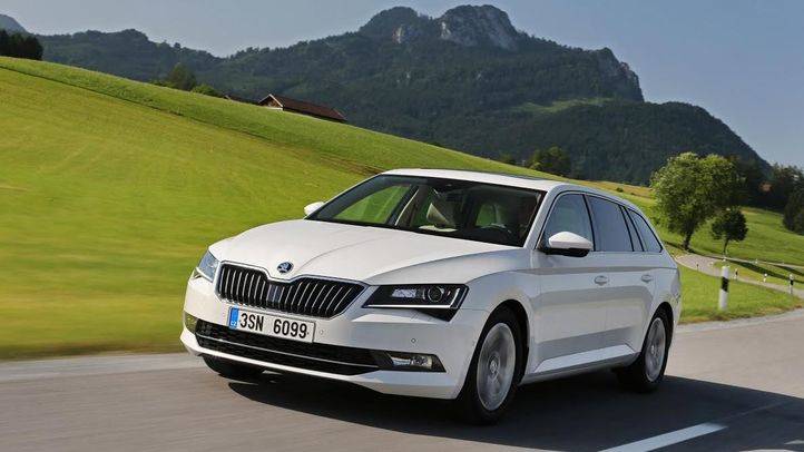 Skoda Superb Combi