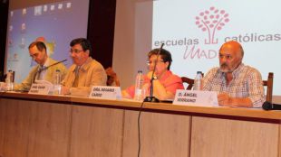 Titulares y directores de Escuelas Católicas, inquietos por el "desigual" reparto de fondos del Acuerdo Educativo de la Comunidad