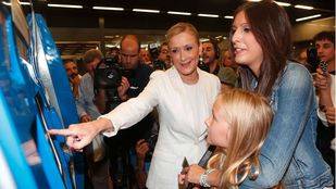 Avalancha de recargas en el primer día del nuevo abono joven de transportes