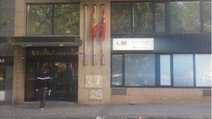 Sanidad cierra el centro de salud Infanta Mercedes por problemas en la canalización