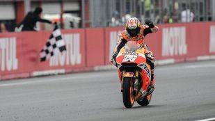 GP de Japón, Pedrosa gana la partida a los favoritos en Motegi