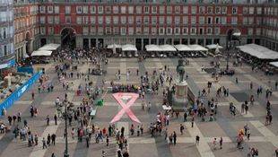El Ayuntamiento de Madrid y Ecovidrio se unen en una campaña contra el cáncer de mama