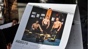 Los bomberos vuelven a desnudarse por una buena causa