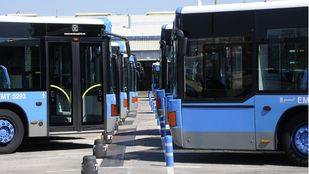 La EMT refuerza las líneas de autobús a los cementerios