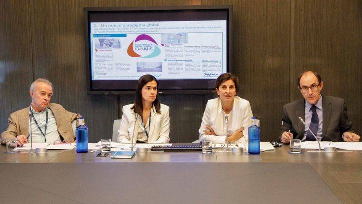 Laura Abasolo, directora genera de Planificación, Contabilidad y Control de Telefónica S.A y Elena Valderrábano, directora de Ética Corporativa y Negocio Responsable.