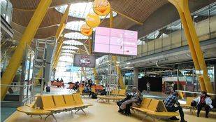 Nueve personas arrestadas en Barajas por intentar introducir cocaína