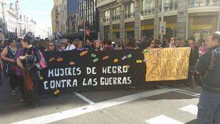 Decenas de miles de personas claman en Madrid por el fin de la violencia contra las mujeres