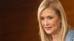 Cifuentes tacha la declaración de independencia del Parlament de "golpe al Estado y a la democracia"