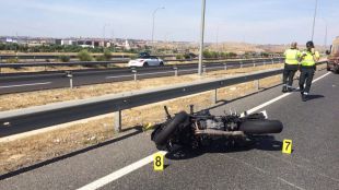 Fallece una joven en un accidente de moto