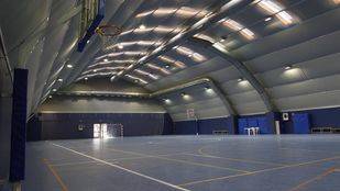 El Ayuntamiento 'planta' a los sindicatos en una reunión sobre los problemas de los polideportivos
