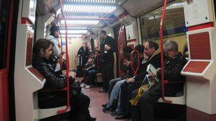 Metro se reforzará con 21 trenes cuando haya restricciones al tráfico por contaminación