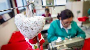 Taller 99: formación para 'coser' un futuro