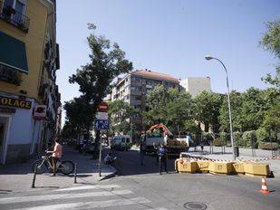 Peatonalización parcial de la calle Galileo entre las calles Fernando Garrido y Meléndez Valdés.