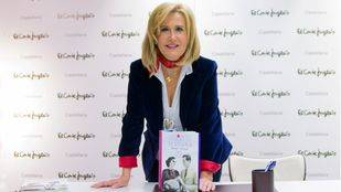 Nieves Herrero firma en Madrid su novela histórica 'Como si no hubiera un mañana'