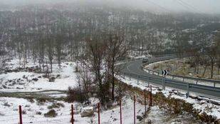 El 112 alerta de nevadas en la sierra de hasta 5 centímetros en la tarde del domingo