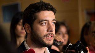 Rivera defiende a César Zafra y cree "absurdo" que alguien oculte dos nóminas de 1.000 euros