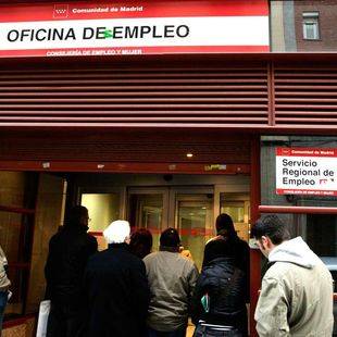 El paro cae en 4.678 personas en noviembre en Madrid