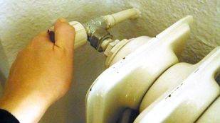 La Comunidad garantizará la luz y el gas durante 6 meses a las familias vulnerables