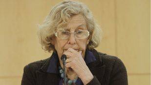 Carmena posee acciones por 430.000 euros y dos viviendas