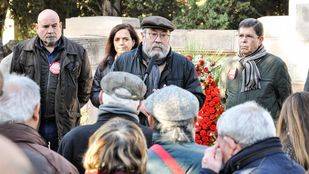 El PSOE reivindica su trayectoria frente a la tumba de su fundador, Pablo Iglesias