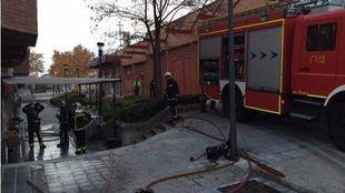 Dos heridos y 25 desalojados en un incendio en Tres Cantos