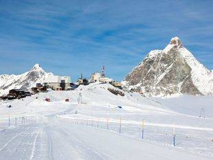 El Ayuntamiento oferta 3.000 plazas en cursos de esquí y snow