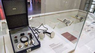 De la represión a las leyes de igualdad: una exposición recorre los 40 años del movimiento LGTBi en España