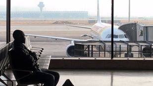 Los operadores de plataforma de Barajas desconvocan la huelga