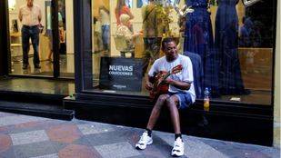 Los músicos callejeros no necesitarán licencia estas navidades para tocar al aire libre