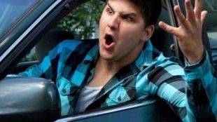 Cinco consejos para no perder los estribos en pleno atasco navideño