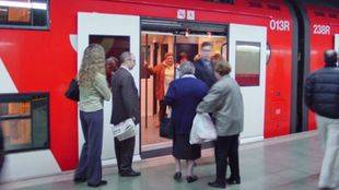Renfe congela para 2016 sus tarifas de Cercanías y Media Distancia