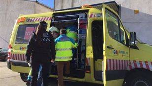 Herido muy grave tras caerse de una plataforma de 2 metros en Fuenlabrada