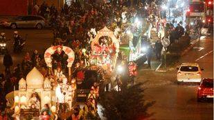 Los Reyes Magos y las Reinas Magas llegan a los distritos