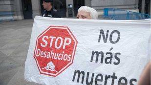 La PAH denuncia el desahucio de una mujer con dos niños en Vallecas sin alternativa ocupacional